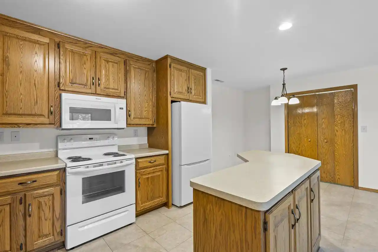 21st image of 1600 Rustic Oaks Court Court #11, Green Bay, WI 54301 | MLS# 50330200