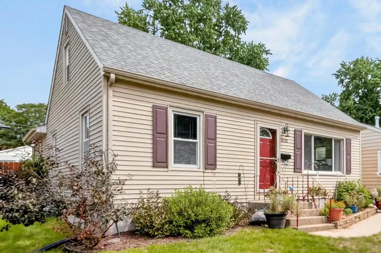 Photo 3 of Single family home for sale at 3918 Rockwell Dr Dr, Madison, WI 53714 | MLS# 2029425 | Listing updated on 2026-08-28