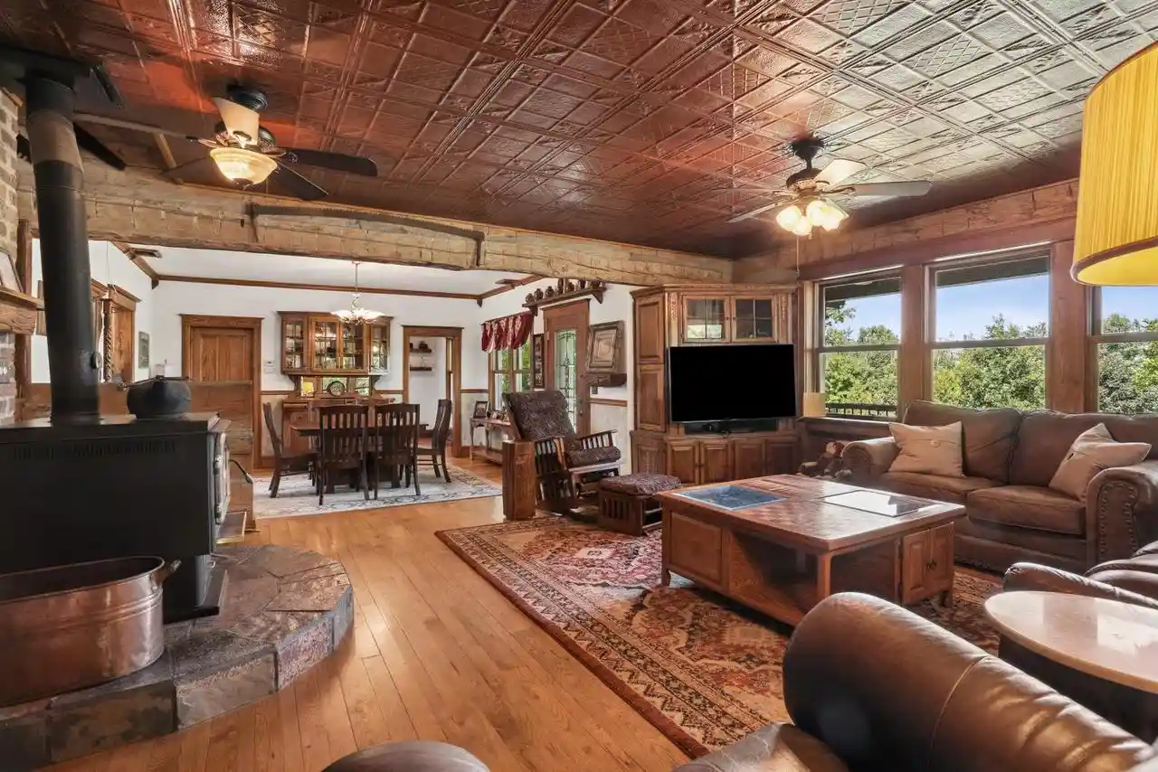 5th image of 8122 Morrison Road Road, Greenleaf, WI 54126 | MLS# 50330203