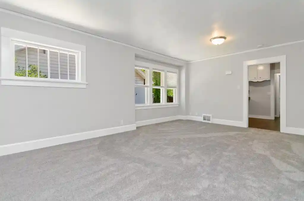 Photo 4 of Single family home for sale at 735 S Baird Street Street, Green Bay, WI 54301 | MLS# 50330204 | Listing updated on 2026-09-08
