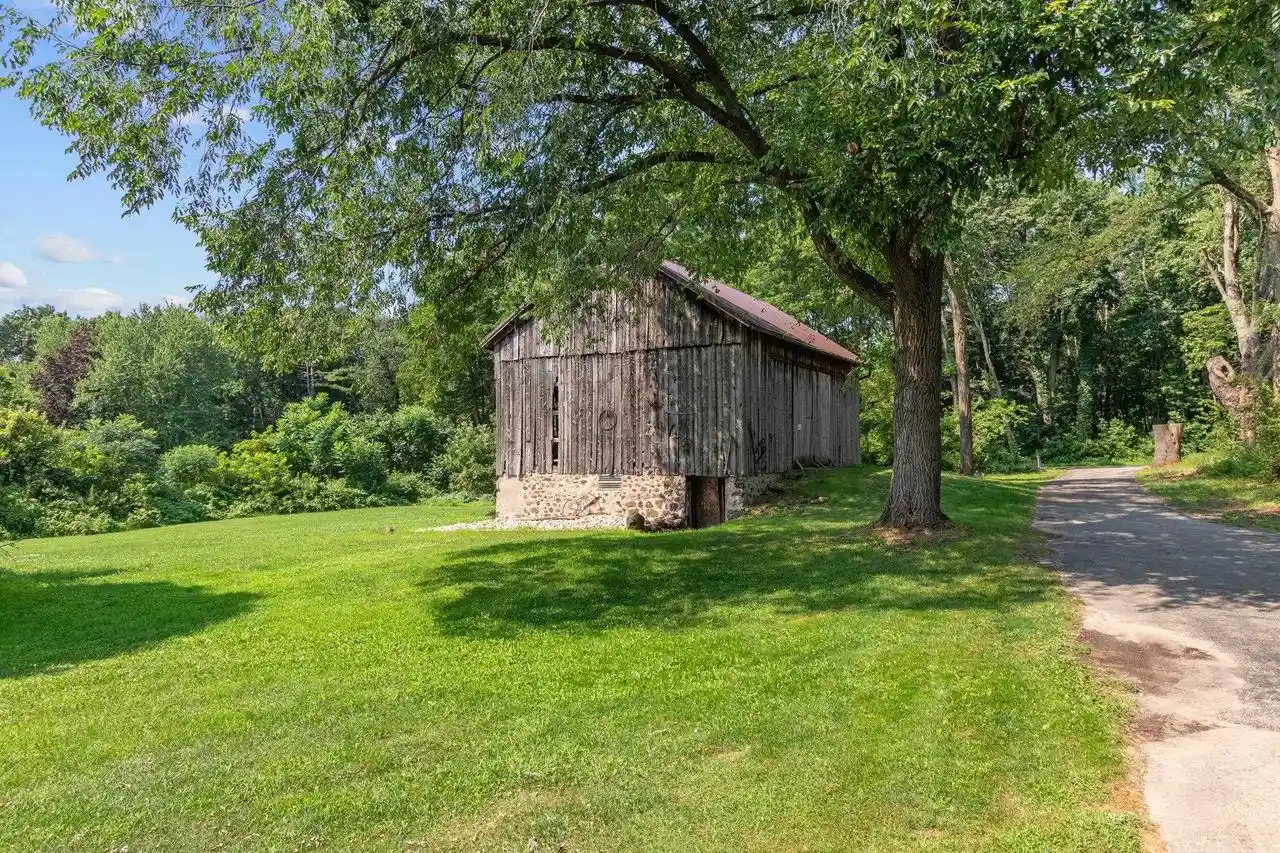 Photo 4 of Single family home for sale at N3868 Mosquito Hill Road Road, New London, WI 54961 | MLS# 50330168 | Listing updated on 2026-09-09