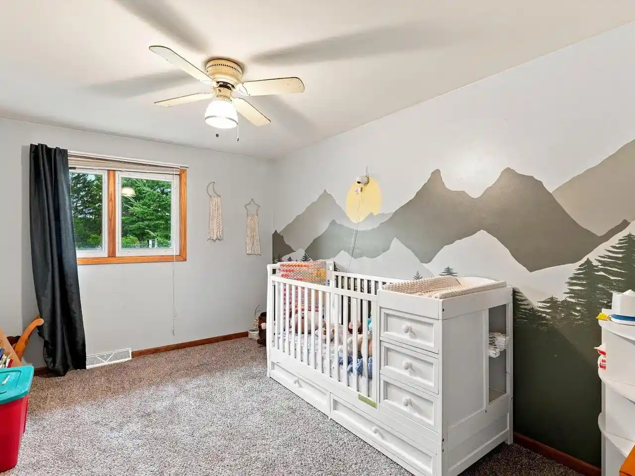 4th image of 1101 Mallard Lane Lane, Manitowoc, WI 54220 | MLS# 1974202