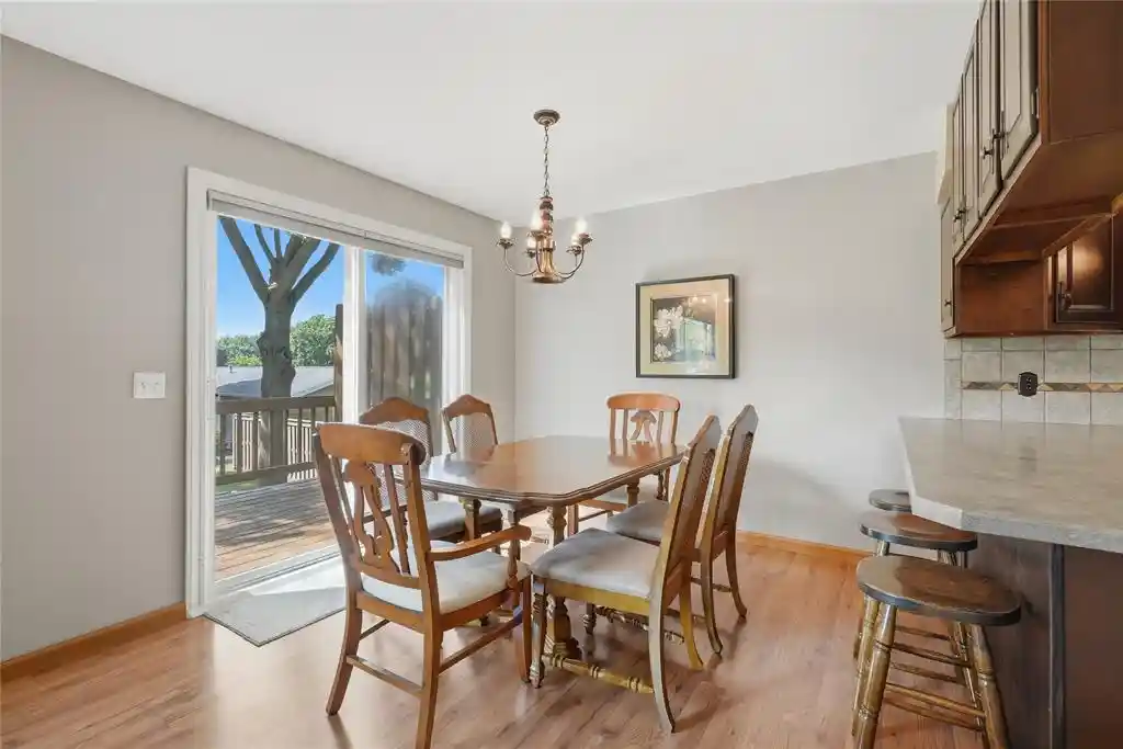 33rd image of 1105 Barry Avenue Avenue, Eau Claire, WI 54701 | MLS# 1603728