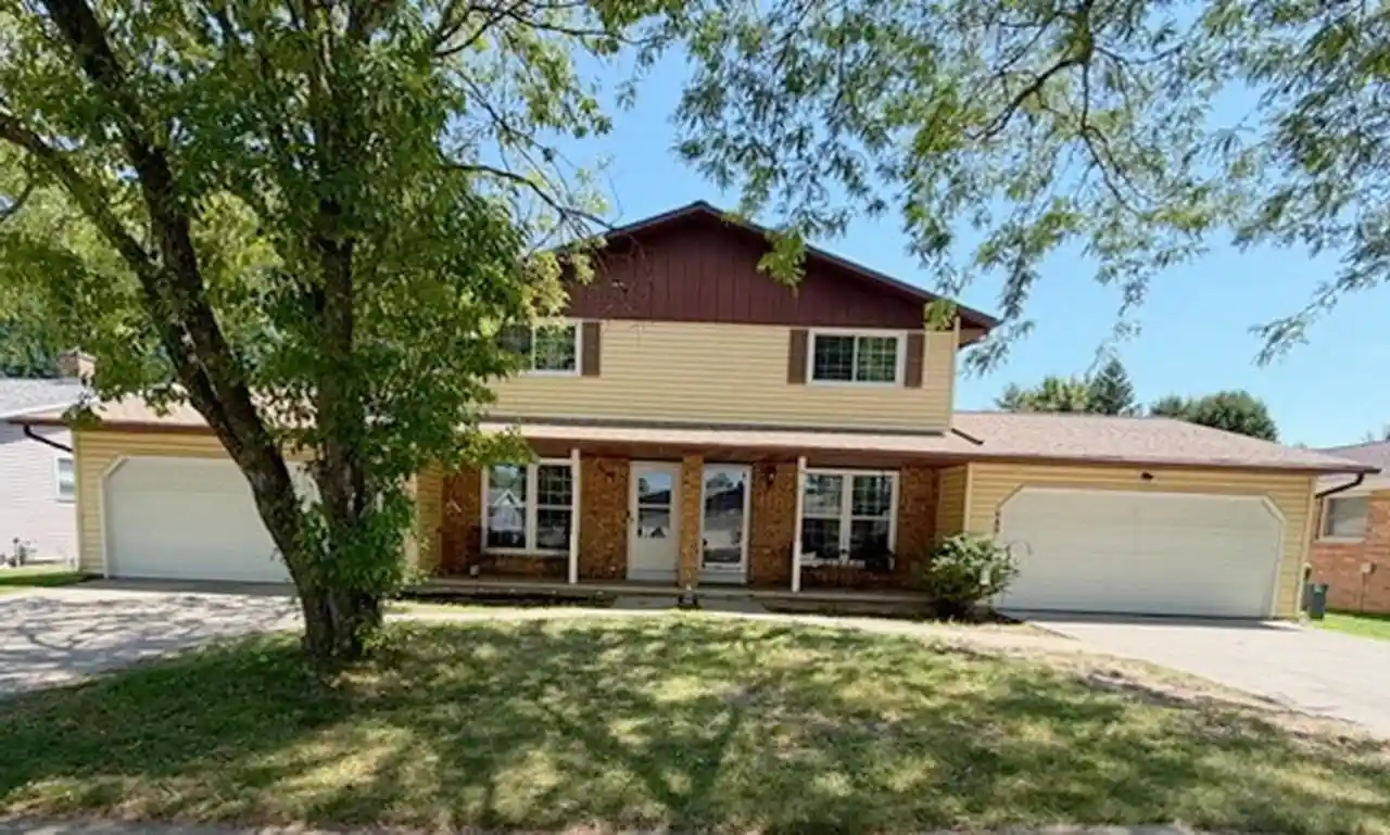 1st image of 418 Kelly Jo Dr Dr, Green Bay, WI 54303 | MLS# 50330210