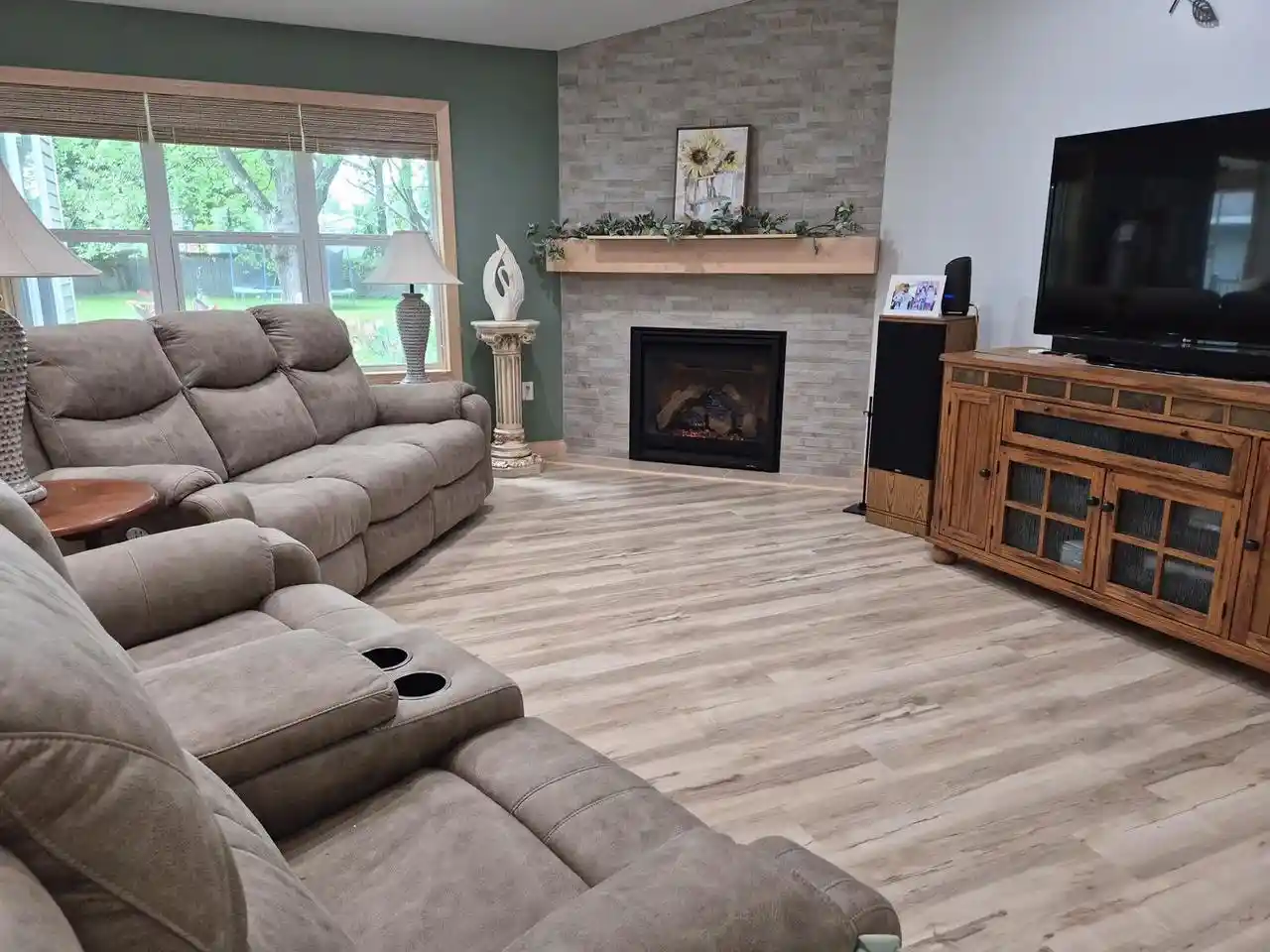 3rd image of 404 N Juno Avenue Avenue, Marshfield, WI 54449 | MLS# 22603673