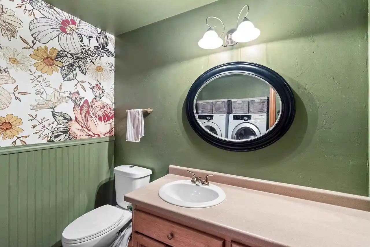 Photo 3 of Sale Pending at 2571 Telluride Trail Trail, Green Bay, WI 54313 | MLS# 50330213 | Listing updated on 2026-09-22