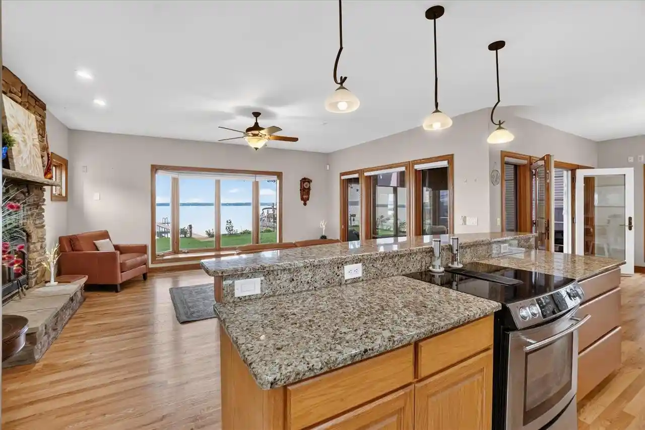 2nd image of 3129 Sunnyside Street Street, Stoughton, WI 53589 | MLS# 2029440
