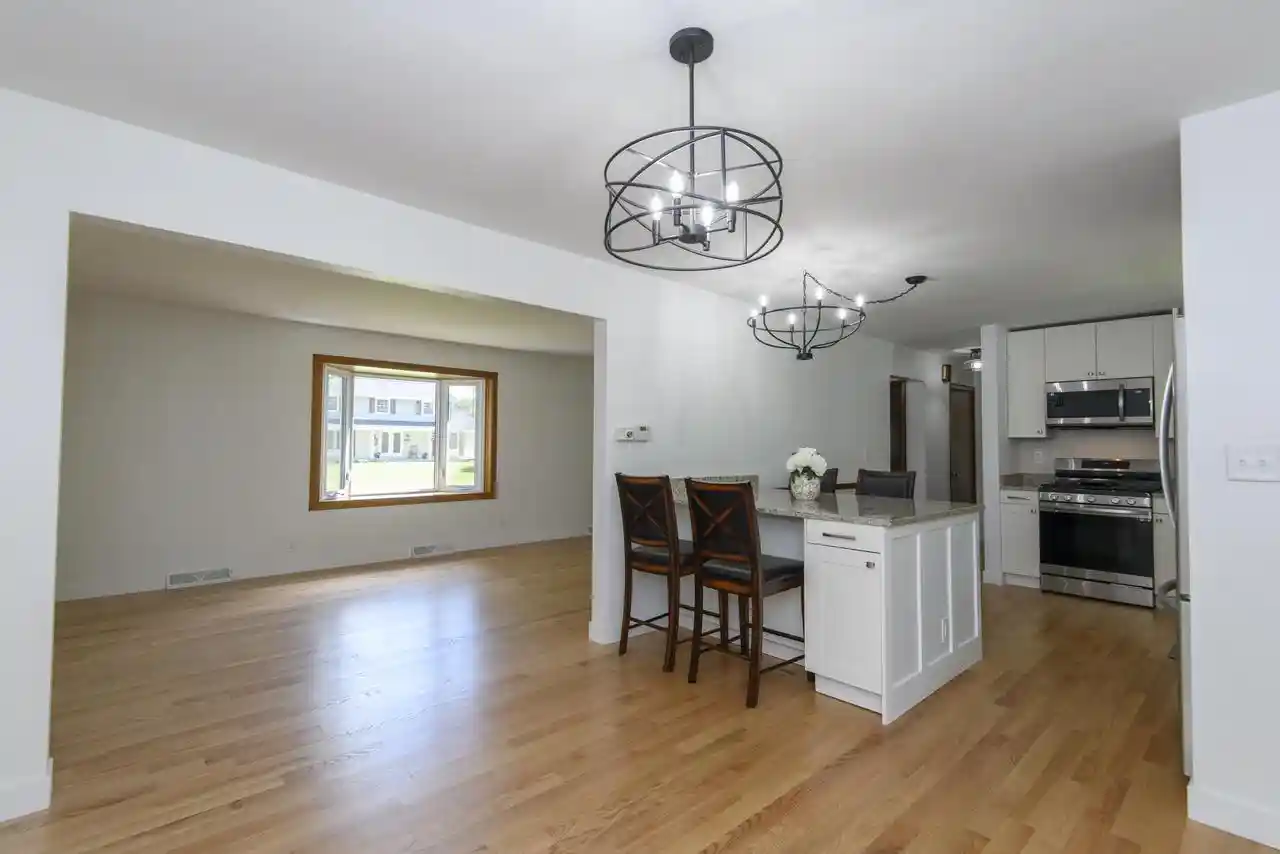 image of 21300 Astolat Dr Dr, Brookfield, WI 53045 | MLS# 1974225
