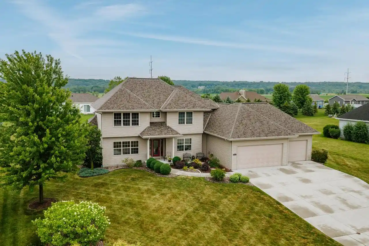 1st image of 797 Estate Dr Dr, Fond Du Lac, WI 54935 | MLS# 1974227