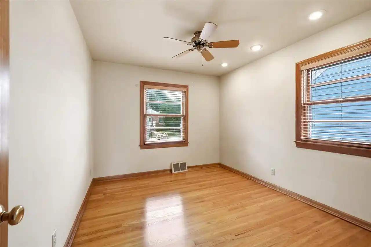 24th image of 2140 S 109th Street Street, Milwaukee, WI 53227 | MLS# 1974221