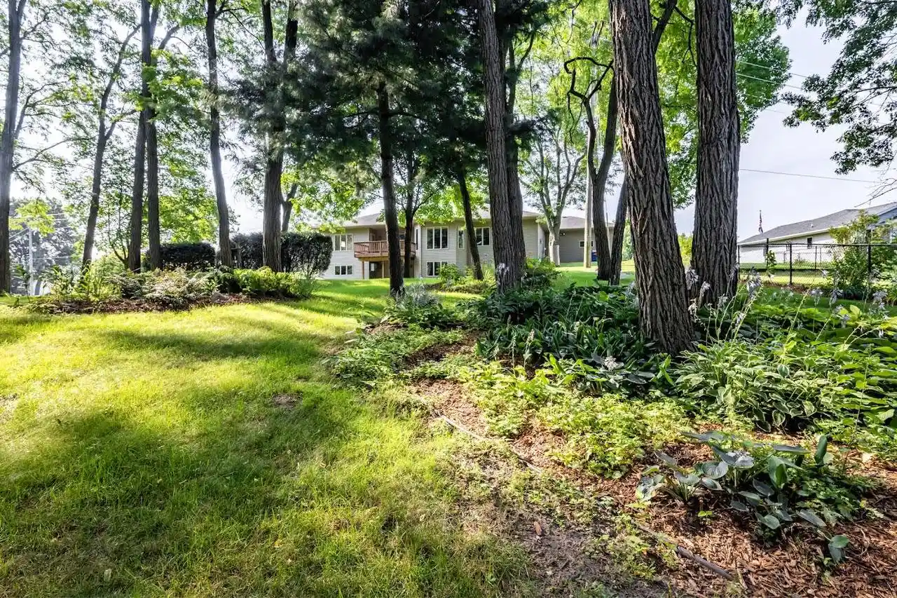 2nd image of 1025 Canary Lane Lane, Onalaska, WI 54650 | MLS# 1974223