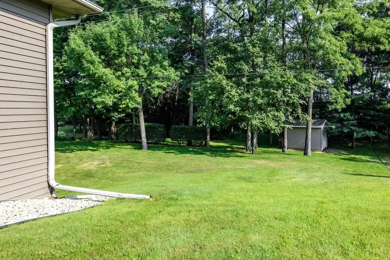 36th image of 1025 Canary Lane Lane, Onalaska, WI 54650 | MLS# 1974223