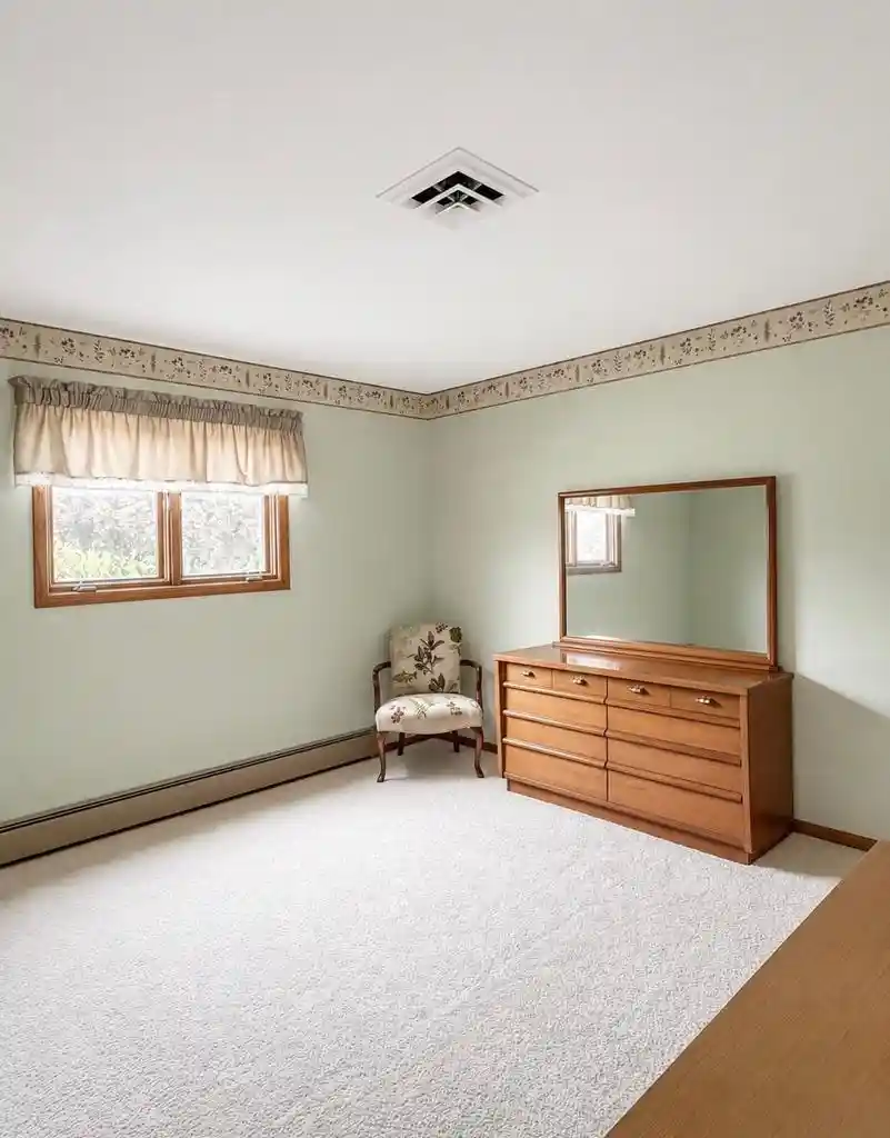 4th image of 331 Orchard Circle Circle, Gillett, WI 54124 | MLS# 50330219