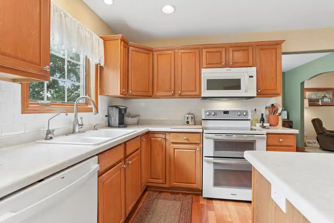 2nd image of 136 Highland Dr Dr, Glenbeulah, WI 53023 | MLS# 50330230