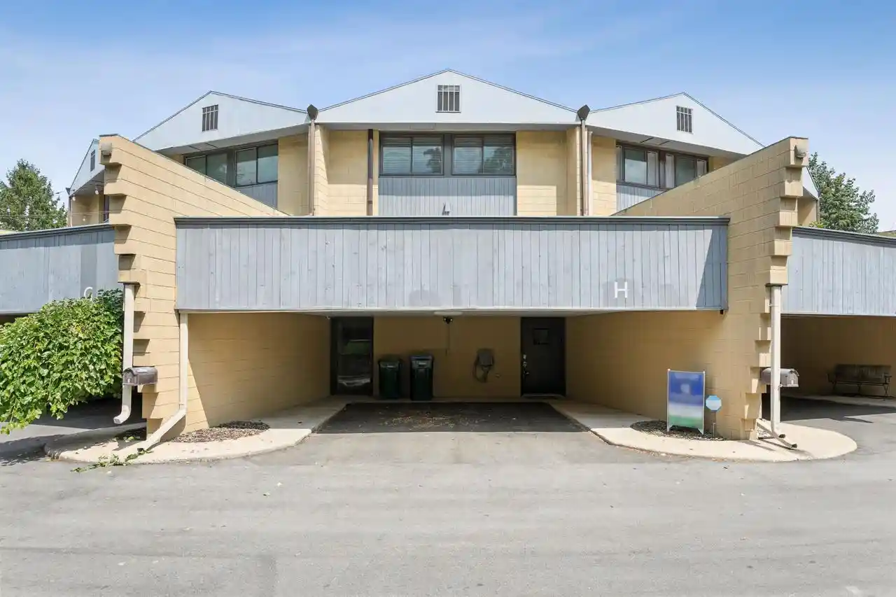 1st image of 4545 W Pine Street Street #H, Appleton, WI 54914 | MLS# 50330226