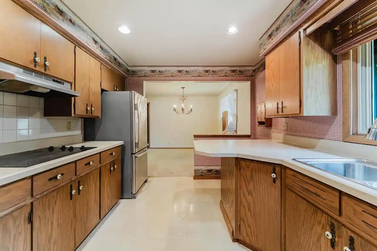 30th image of 2897 Omro Road Road, Oshkosh, WI 54904 | MLS# 50330217
