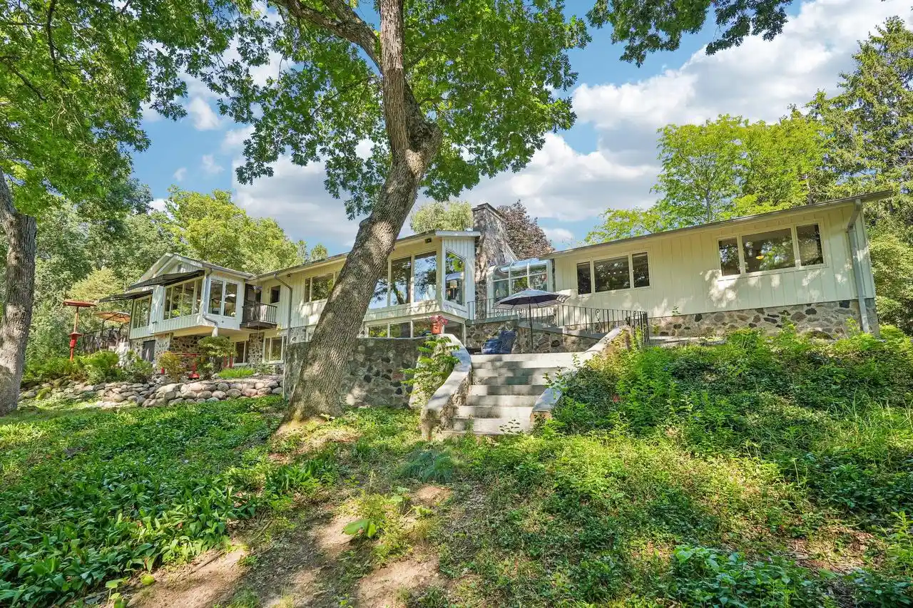1st image of W335n5421 Wedgewood Dr Dr, Nashotah, WI 53058 | MLS# 1974230