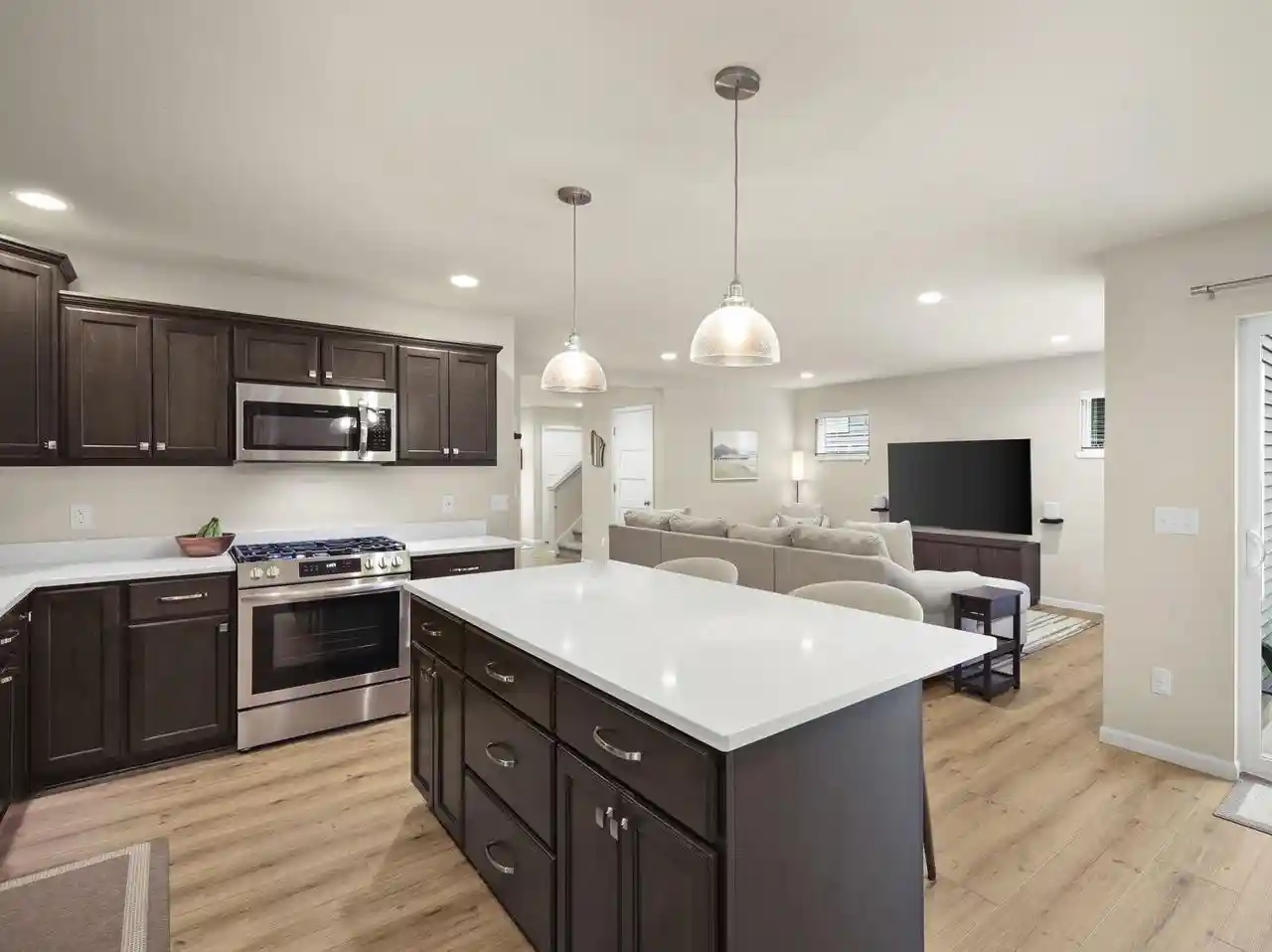 Photo 4 of Condo for sale at 674 Hillcrest Dr Dr, Waunakee, WI 53597 | MLS# 2029447 | Listing updated on 2026-09-11