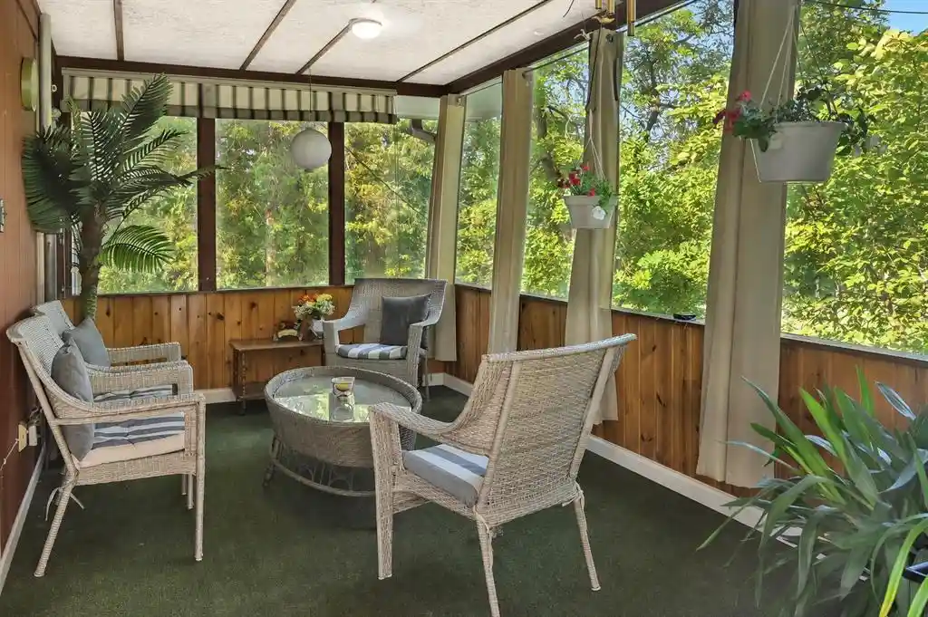 Photo 2 of Single family home for sale at 405 Oakwood Dr Dr, Durand, WI 54736 | MLS# 1603797 | Listing updated on 2026-09-16