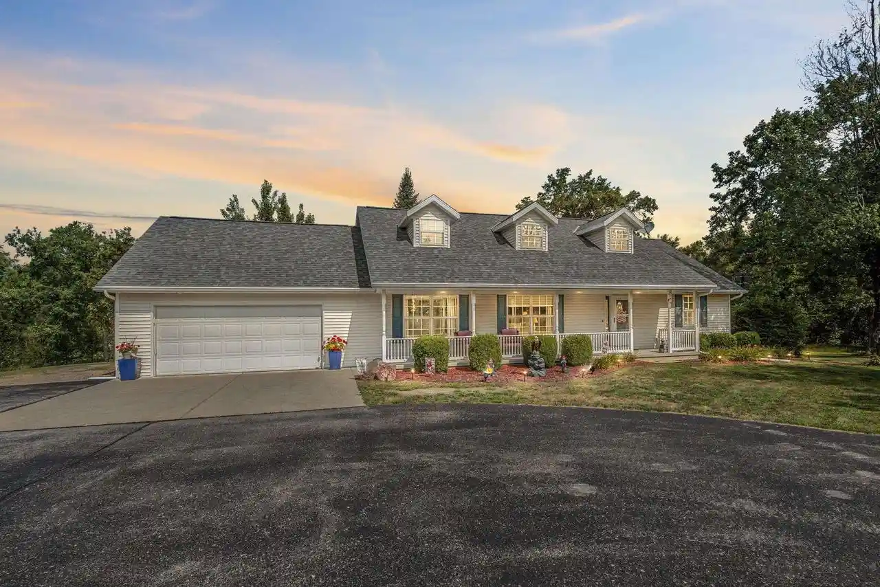 1st image of W10036 Terri Lane Lane, Crivitz, WI 54114 | MLS# 50330231