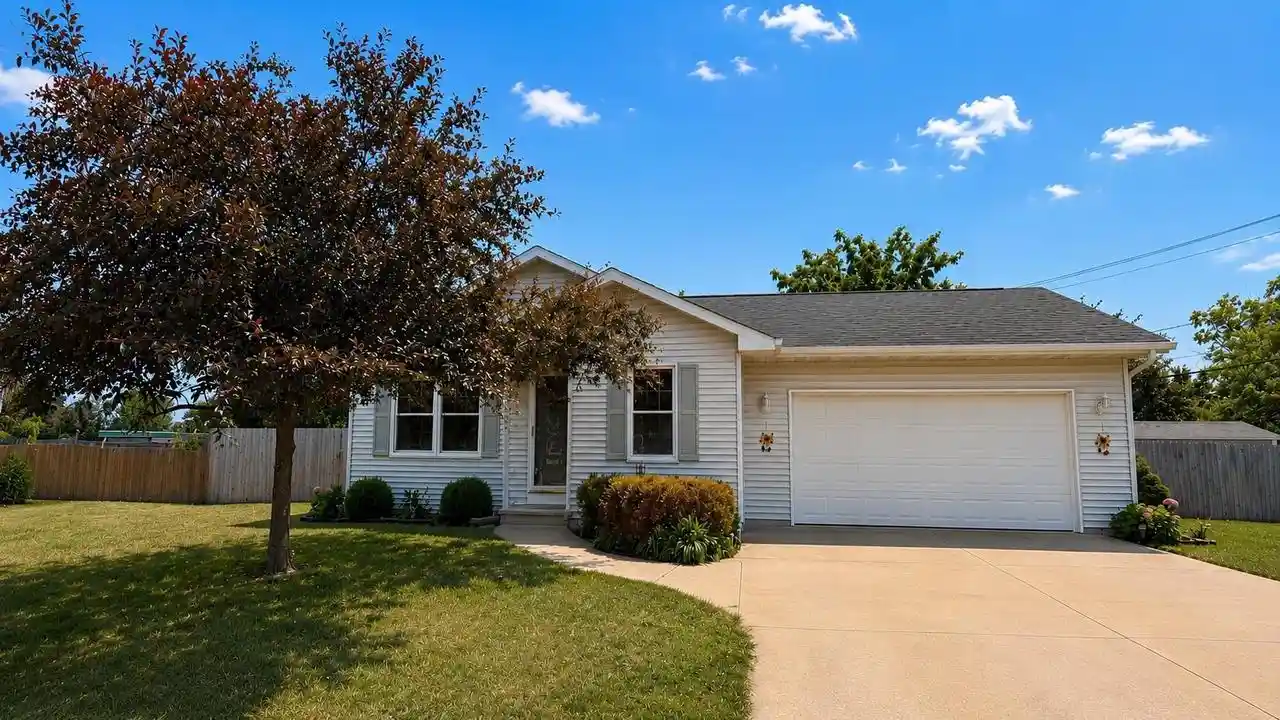 1st image of 3720 Purple Crest Court Court, Oshkosh, WI 54901 | MLS# 50330236