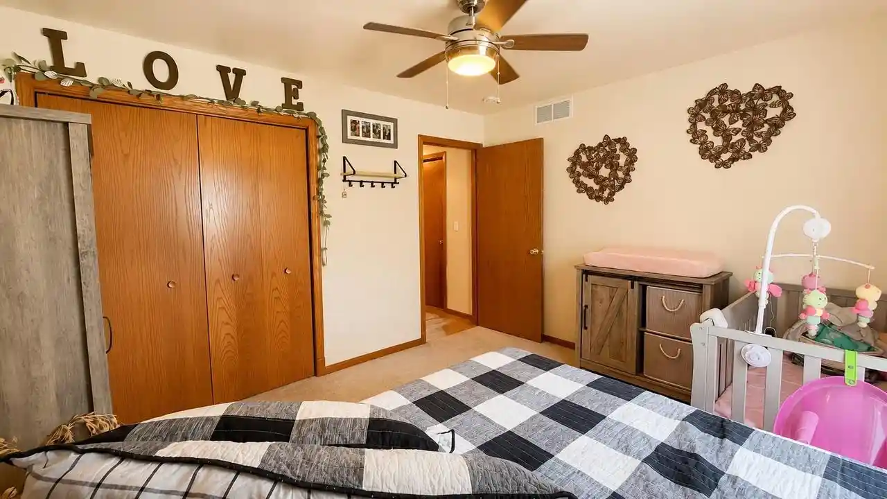 5th image of 3720 Purple Crest Court Court, Oshkosh, WI 54901 | MLS# 50330236