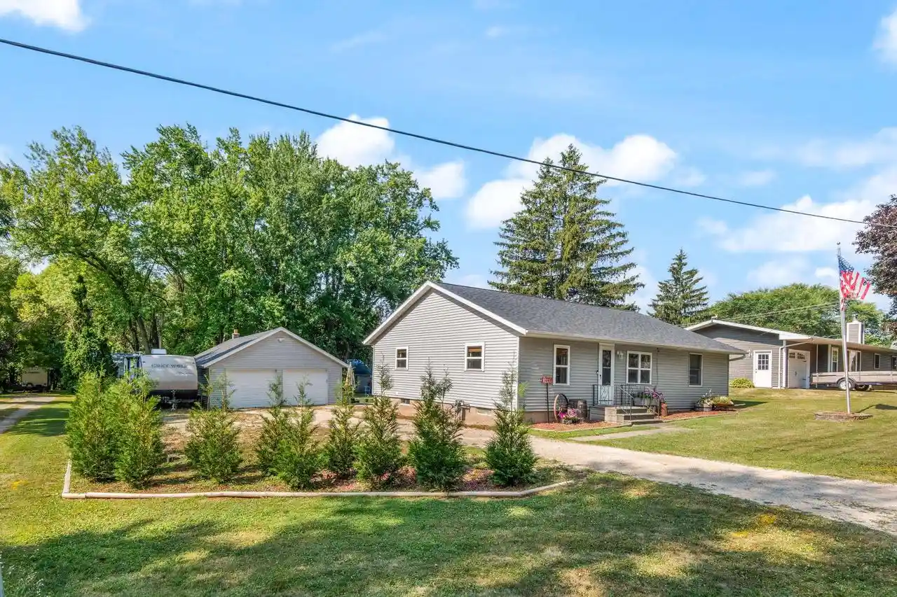 41st image of W2333 Commercial Street Street, Poy Sippi, WI 54967 | MLS# 2029462