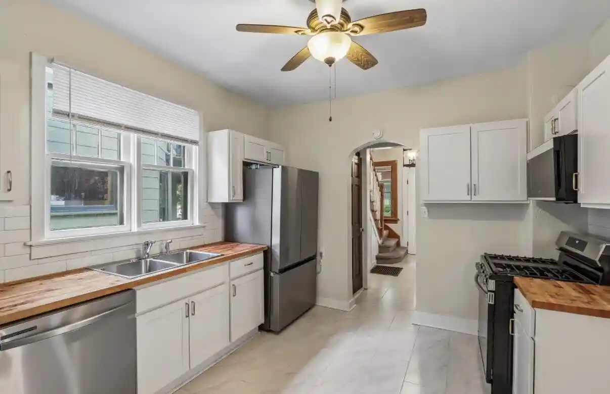 2nd image of 943 N 34th Street Street, Milwaukee, WI 53208 | MLS# 1974251