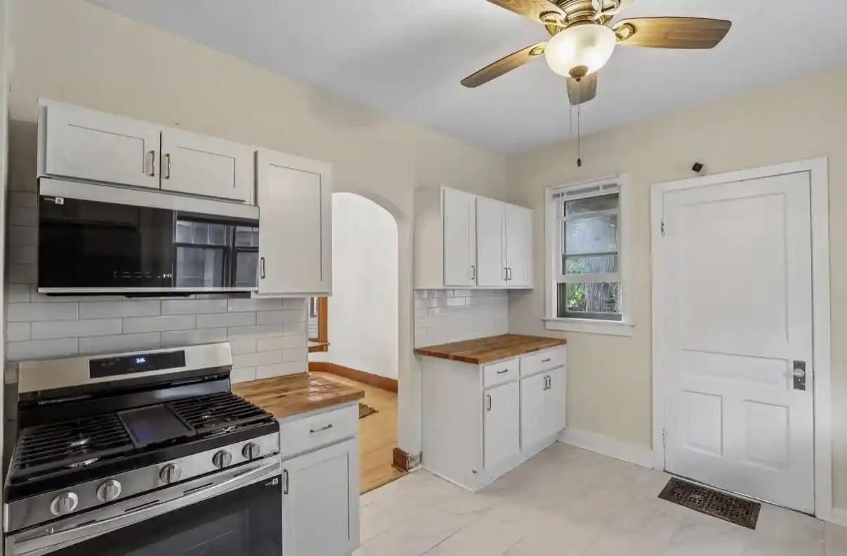 4th image of 943 N 34Th Street Street, Milwaukee, WI 53208 | MLS# 1974251