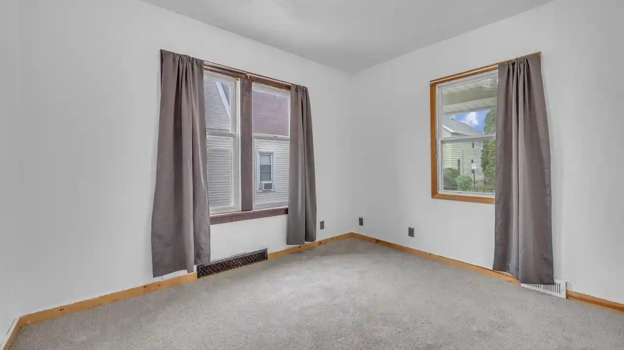 3rd image of 1534 Martin Avenue Avenue, Sheboygan, WI 53083 | MLS# 1974262
