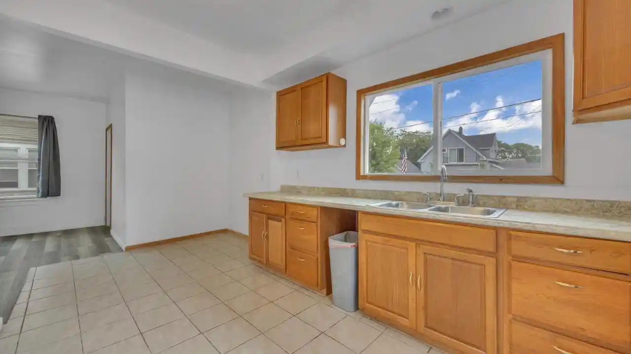 4th image of 1534 Martin Avenue Avenue, Sheboygan, WI 53083 | MLS# 1974262