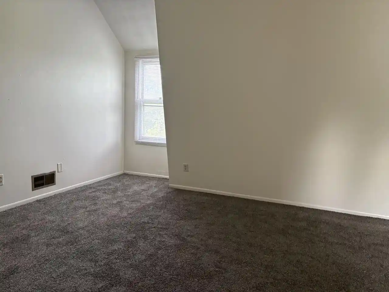 2nd image of 9011 N Swan Rd Rd, Milwaukee, WI 53224