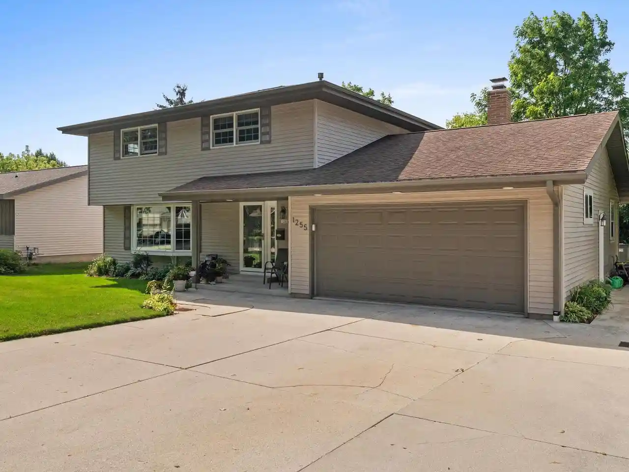 1st image of 1255 Castle Dr Dr, Sheboygan, WI 53081 | MLS# 1974272