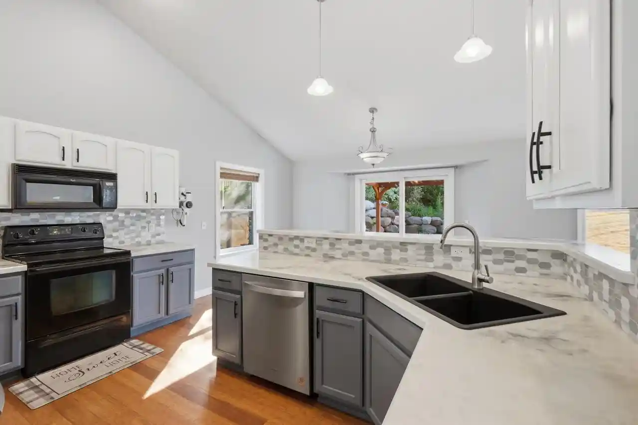 2nd image of 613 Lucky Lane Lane, Mount Horeb, WI 53572 | MLS# 2029479