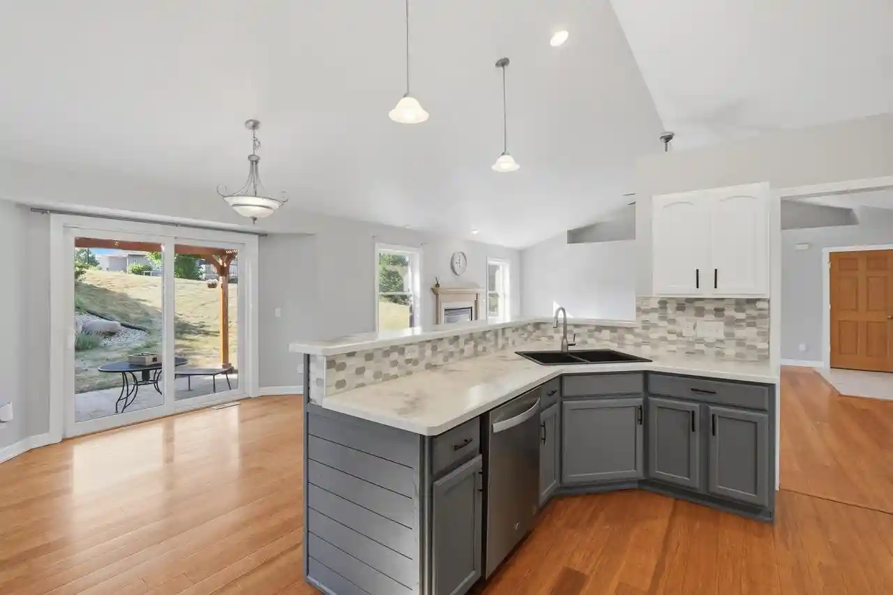 3rd image of 613 Lucky Lane Lane, Mount Horeb, WI 53572 | MLS# 2029479