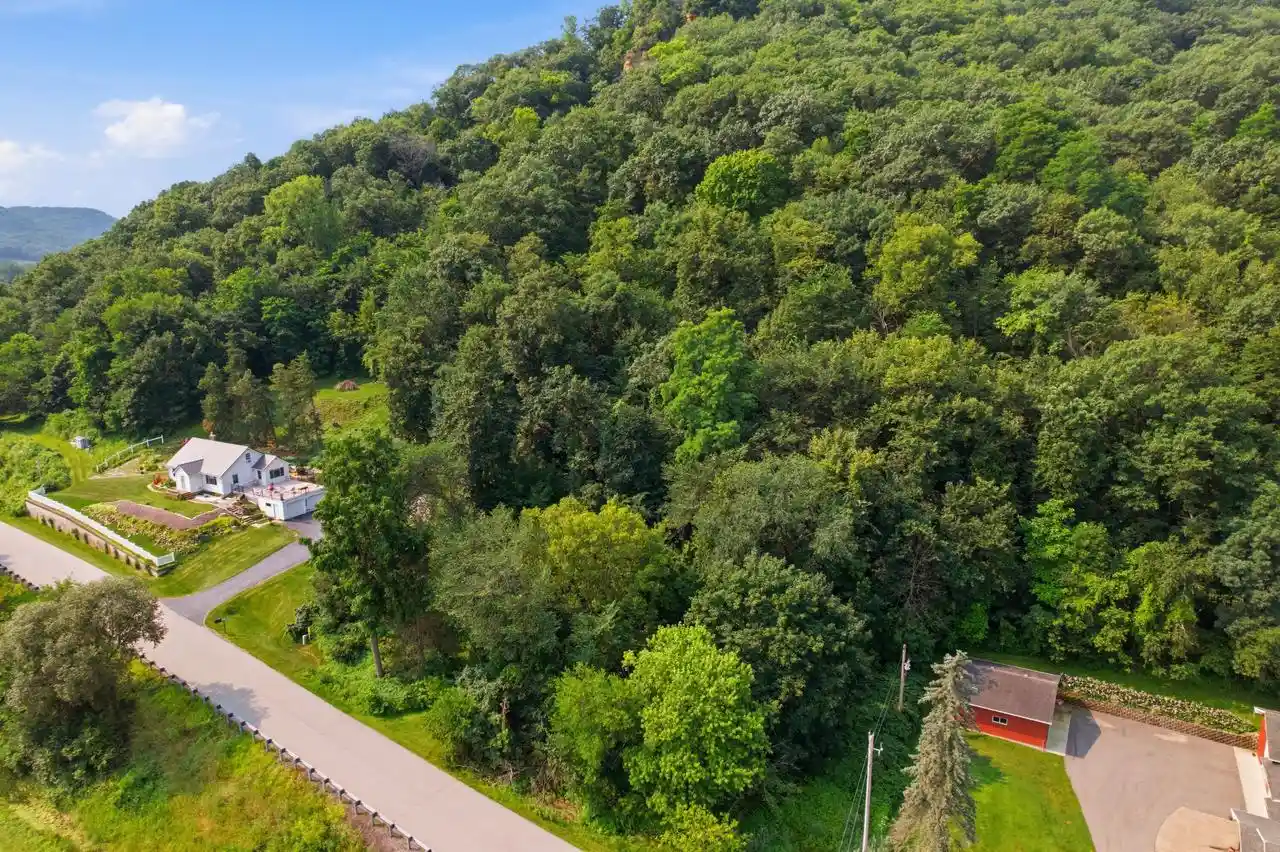 5th image of 25579 Leeward Road Road, Winona, MN 55987 | MLS# 1974291