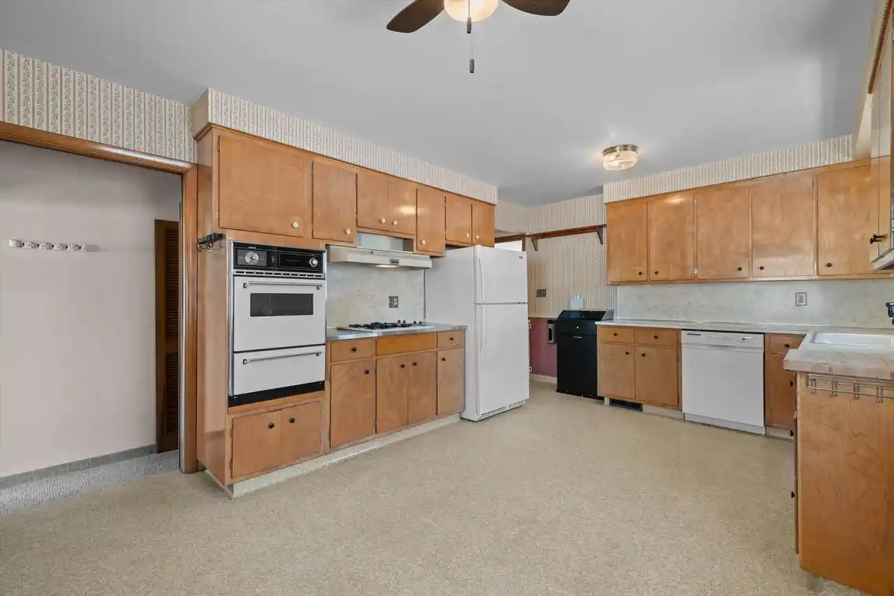 39th image of 3544 21st Avenue Avenue, Kenosha, WI 53140 | MLS# 1974297