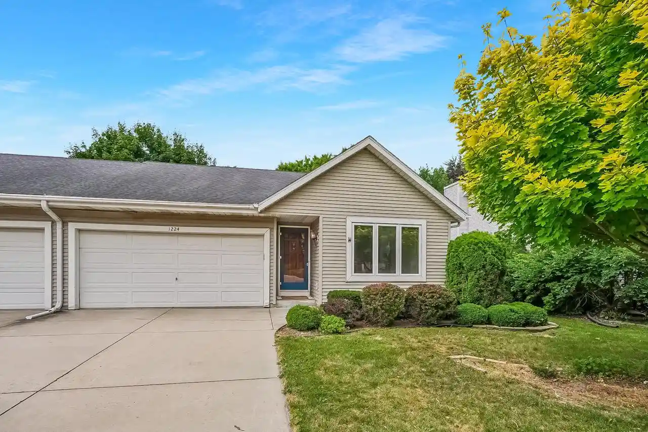 1st image of 1224 Vogt Dr Dr, West Bend, WI 53095 | MLS# 1974306