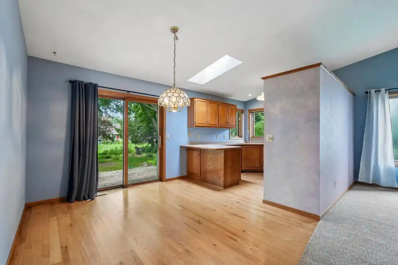 3rd image of 1224 Vogt Dr Dr, West Bend, WI 53095 | MLS# 1974306