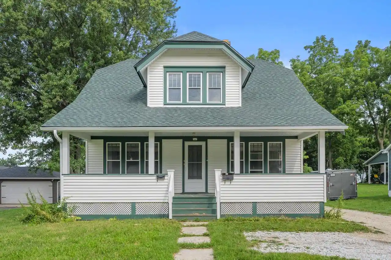 1st image of 347 Prospect Avenue Avenue, Pewaukee, WI 53072 | MLS# 1974308