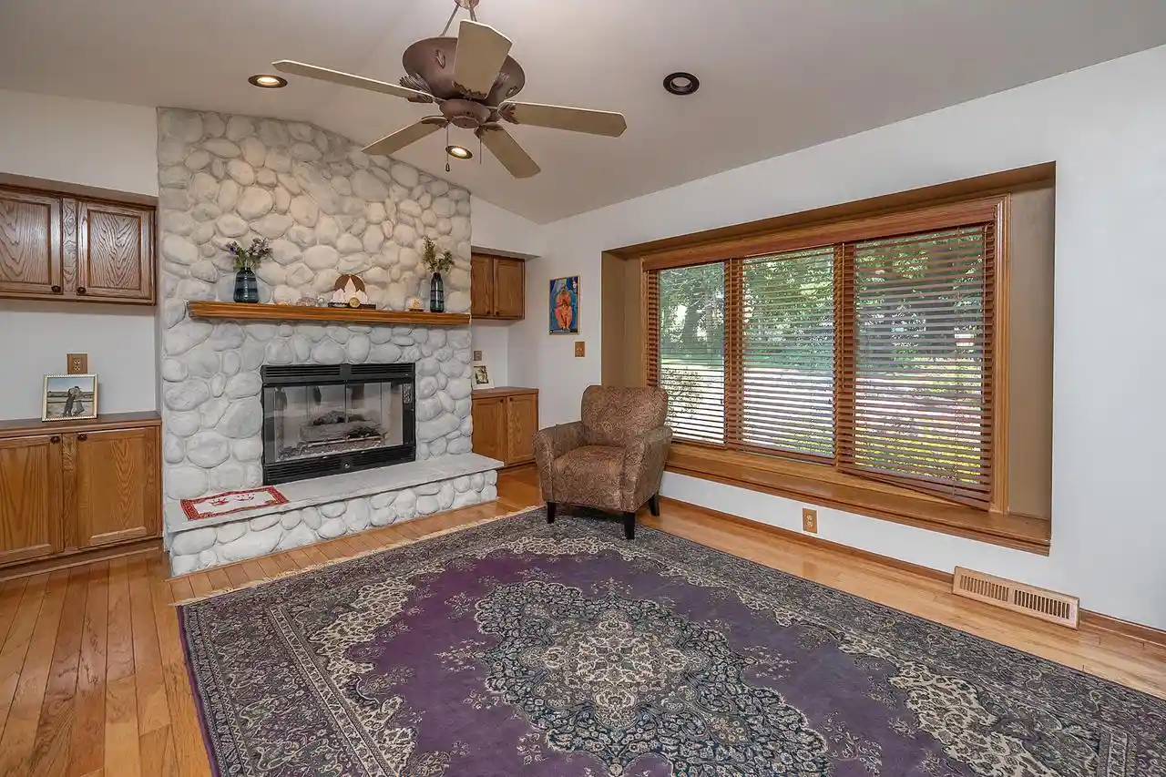 image of 8319 S Woodridge Dr Dr, Oak Creek, WI 53154 | MLS# 1974310