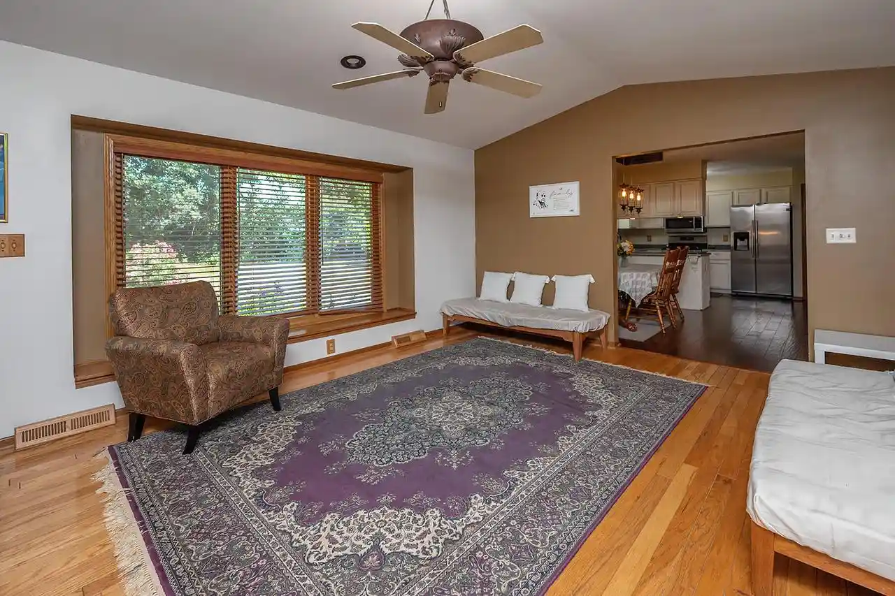 image of 8319 S Woodridge Dr Dr, Oak Creek, WI 53154 | MLS# 1974310