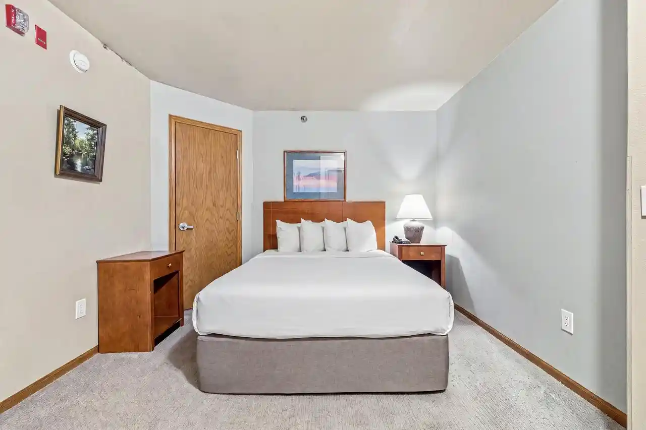4th image of 111 Center Street Street #235, Lake Geneva, WI 53147 | MLS# 1974319