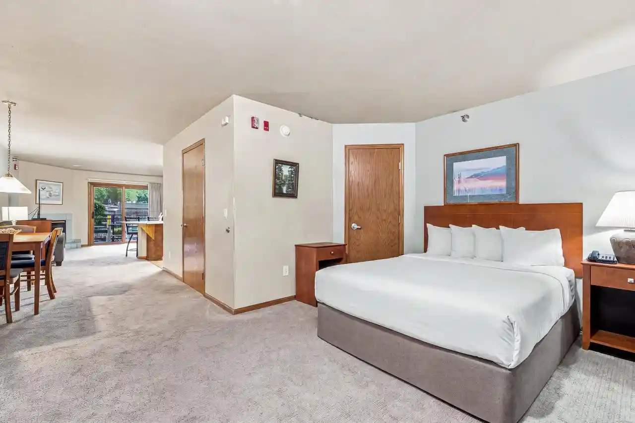 5th image of 111 Center Street Street #235, Lake Geneva, WI 53147 | MLS# 1974319