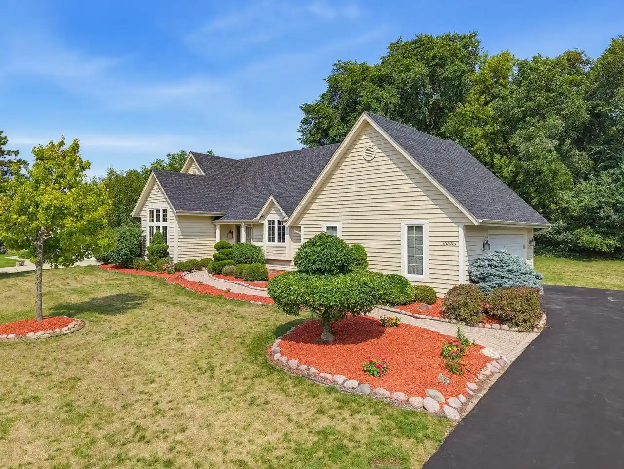 61st image of 19835 Avondale Dr Dr, Brookfield, WI 53045 | MLS# 1974336