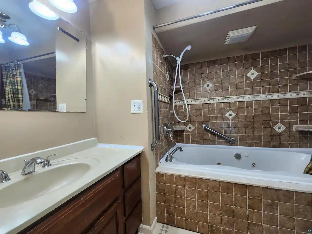 Photo 3 of Single family home for sale at 81790 State Hwy 13, Washburn, WI 54891 | MLS# 6127111 | Listing updated on 2026-08-17