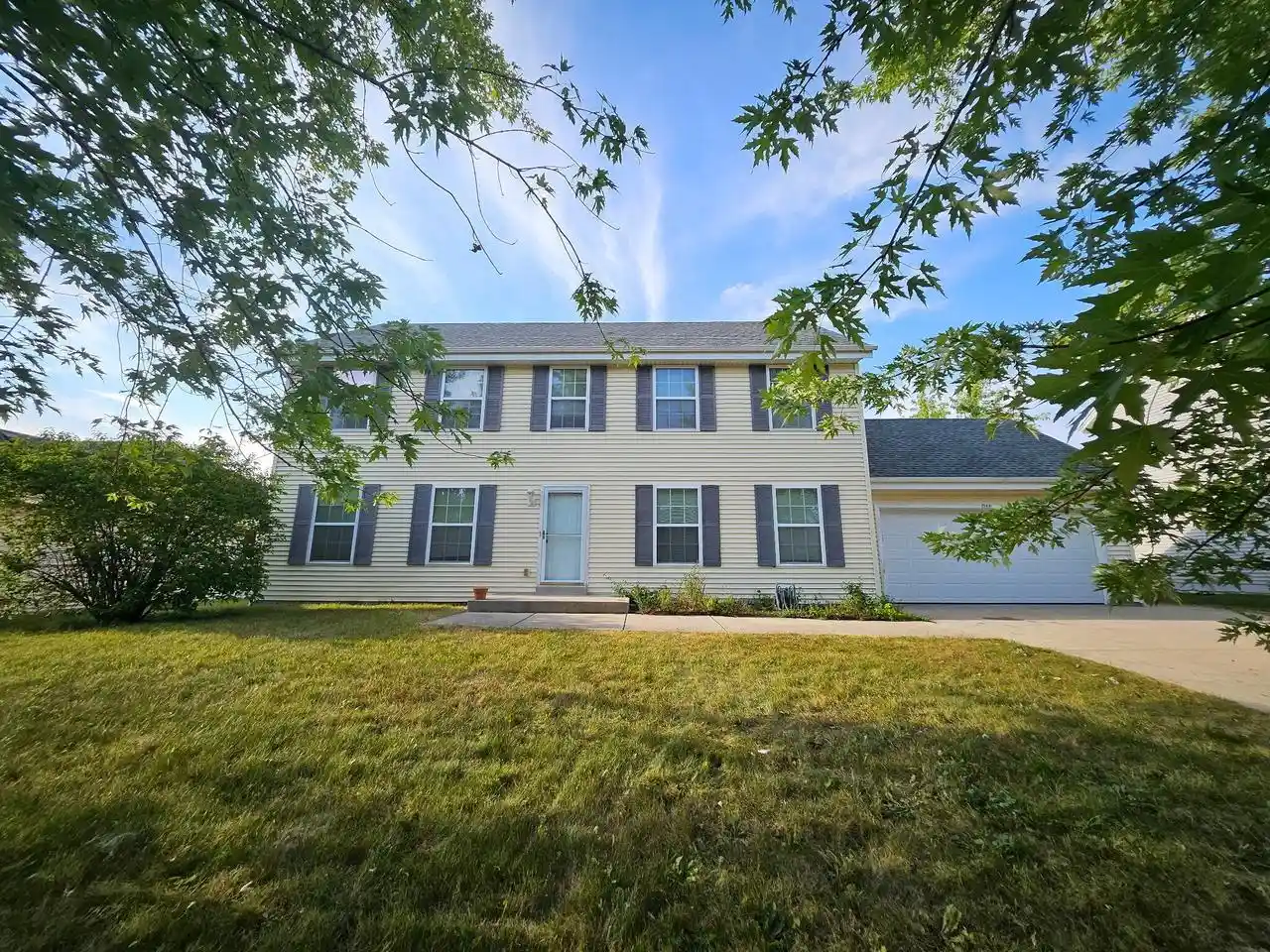 1st image of 588 E Randy Road Road, Oak Creek, WI 53154 | MLS# 1974348