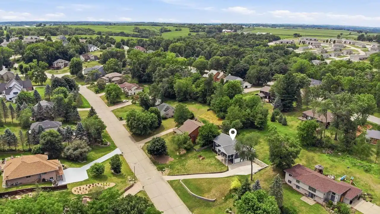 2nd image of 665 Pyrite Road Road, Platteville, WI 53818 | MLS# 2029506