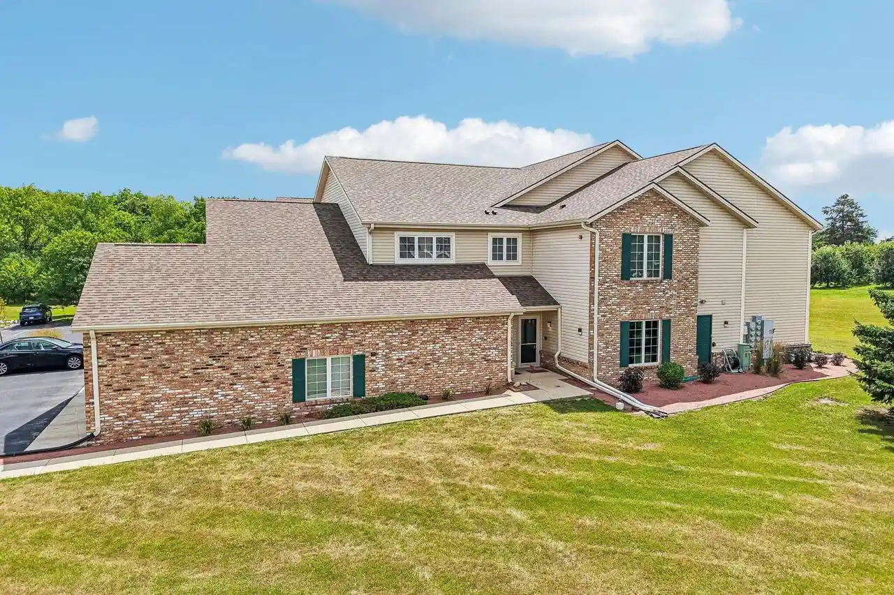 1st image of 4575 S 124th Street Street, New Berlin, WI 53151 | MLS# 1974358
