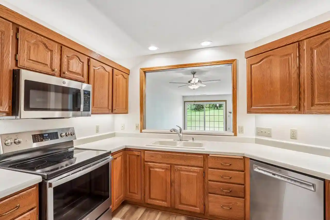 4th image of 4575 S 124Th Street Street, New Berlin, WI 53151 | MLS# 1974358